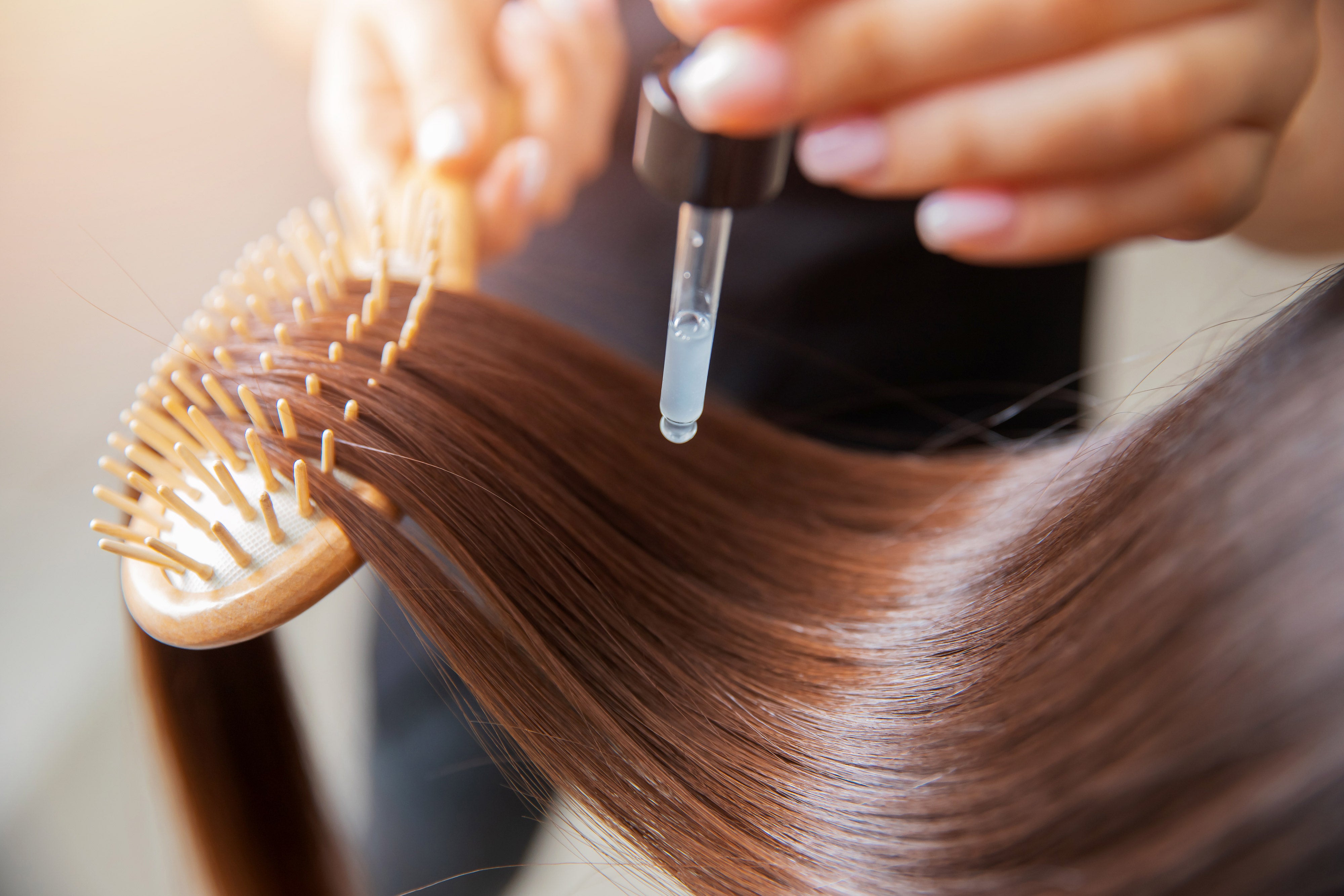 COMMENT TESTER LA POROSITÉ DE VOS CHEVEUX ET ADAPTER SA ROUTINE CAPILL ...
